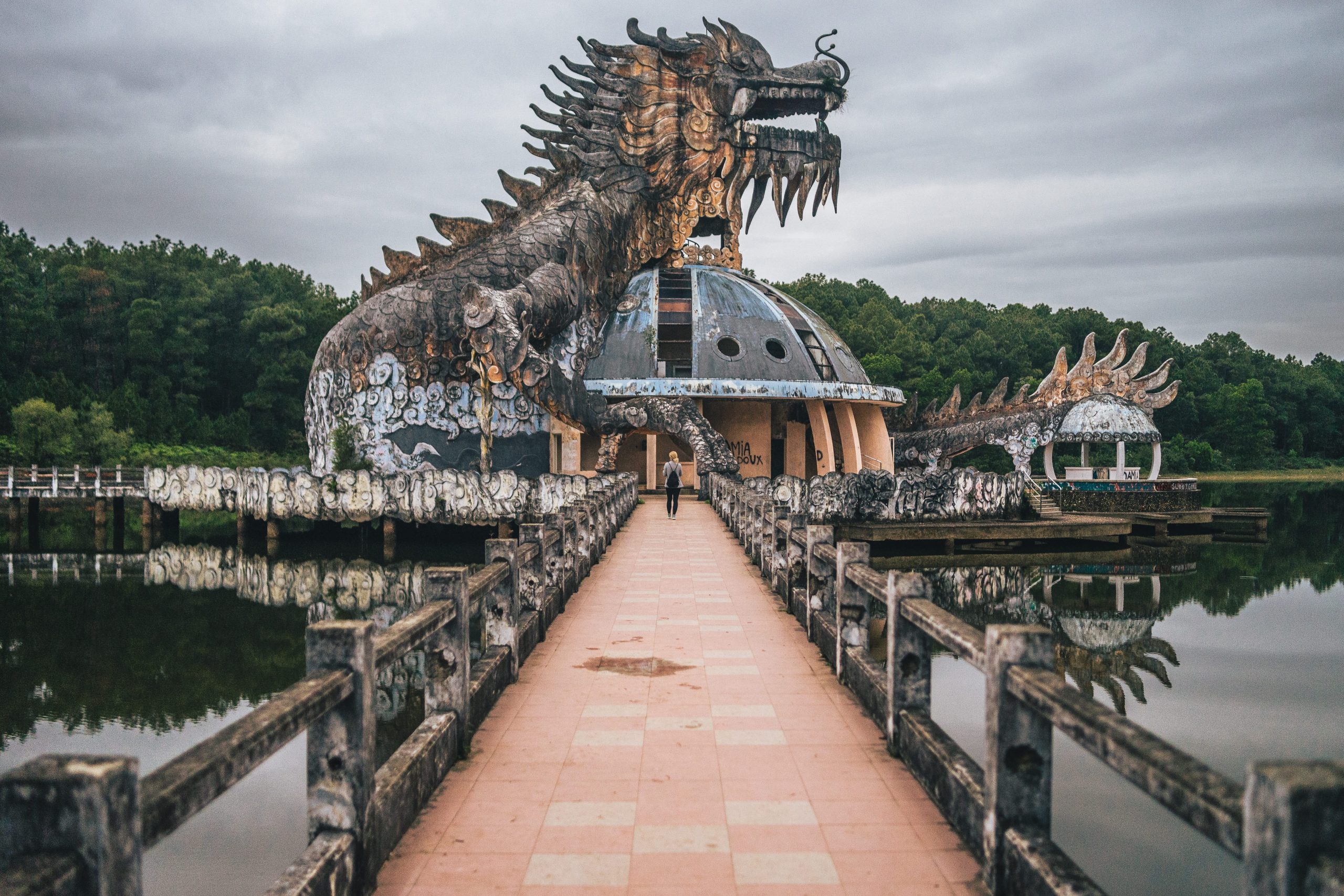 panoramic-shot-abandoned-water-park-thuy-tien-lake-huong-vietnam (1)